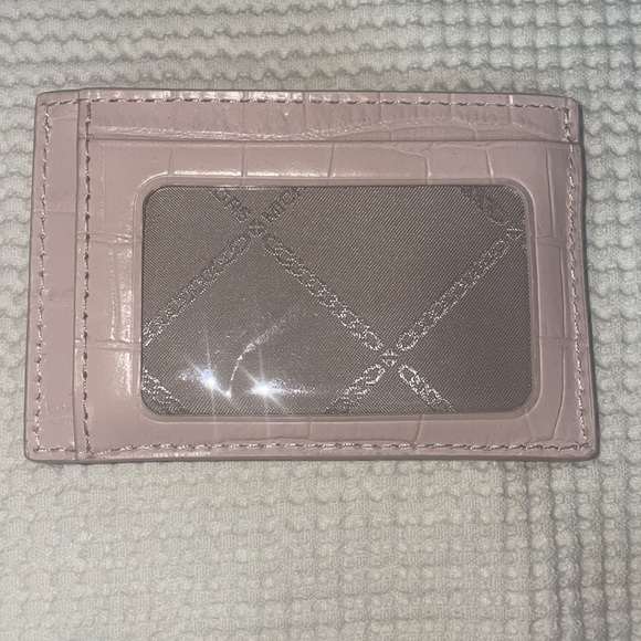 Used twice!! Michael Kors genuine leather small card wallet - Picture 2 of 6